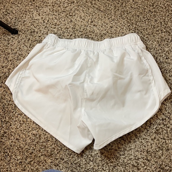 Nike dri-fit shorts - Picture 2 of 4